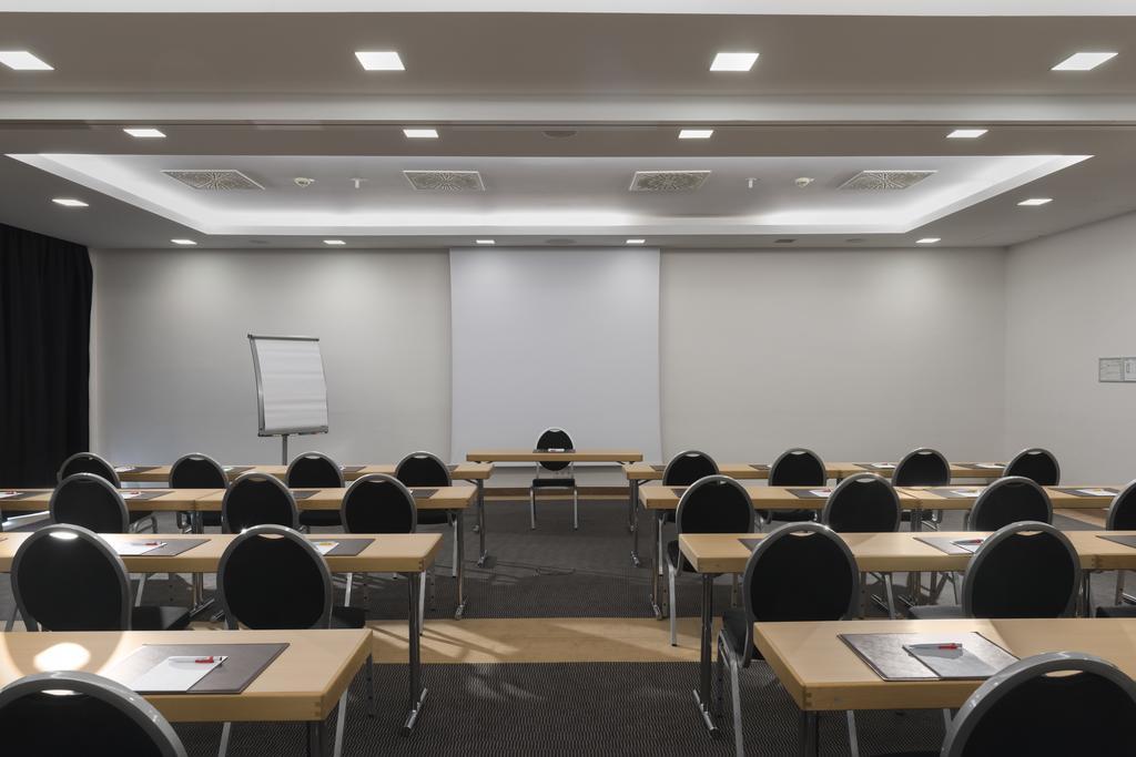 Mercure Hotel Duesseldorf Sued Business photo